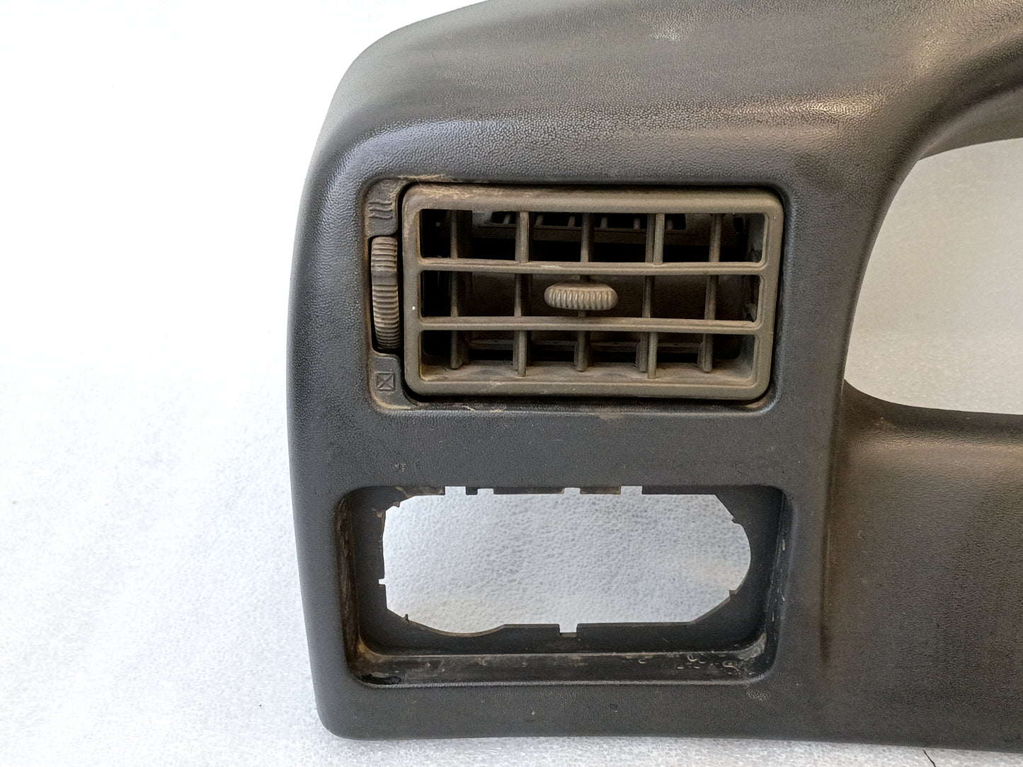 99-04 OEM Gray Gauge Cluster Bezel with AC Vent (Used) Ford F250 F350 Super Duty