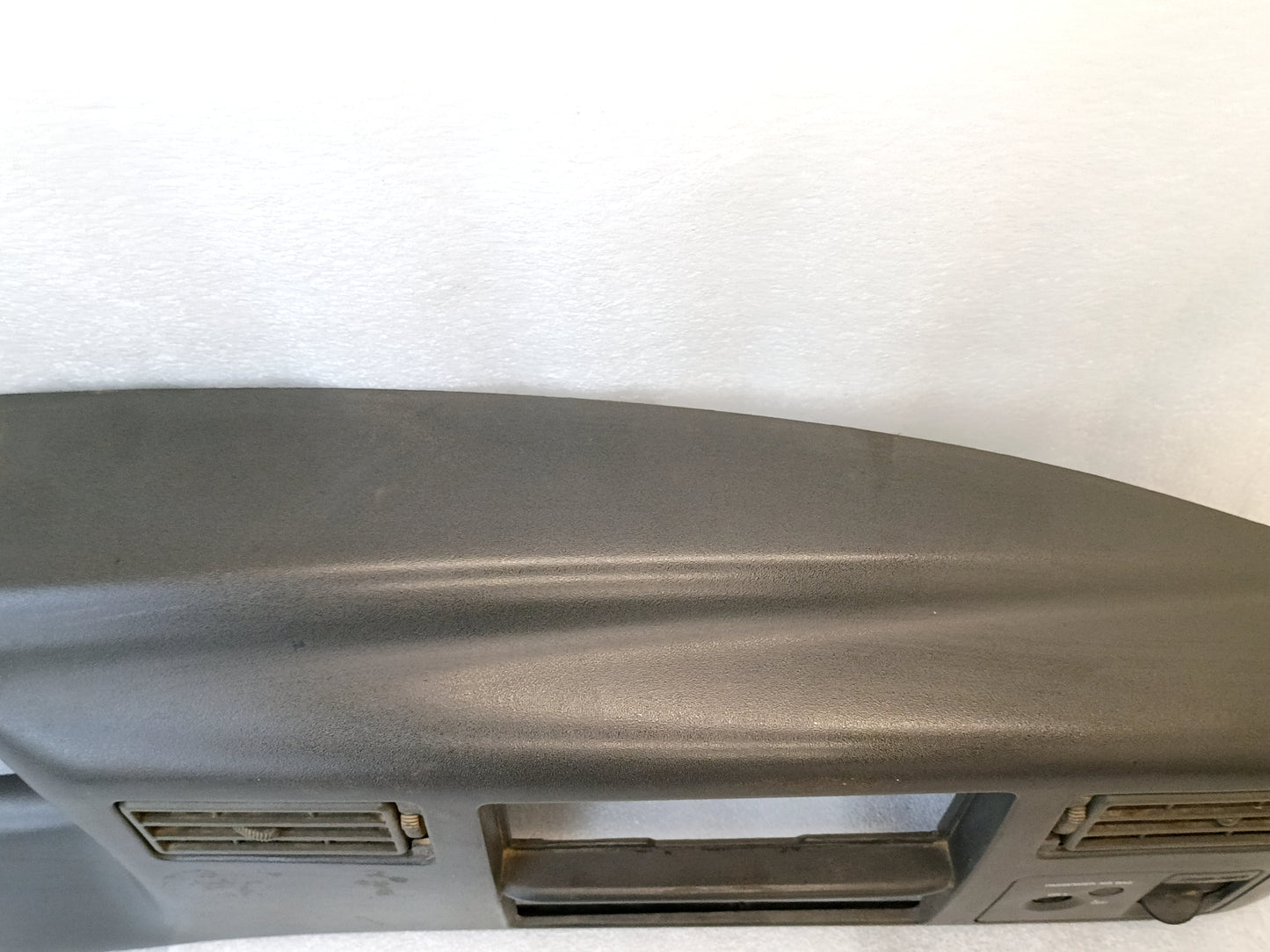 99-04 OEM Gray Gauge Cluster Bezel with AC Vent (Used) Ford F250 F350 Super Duty