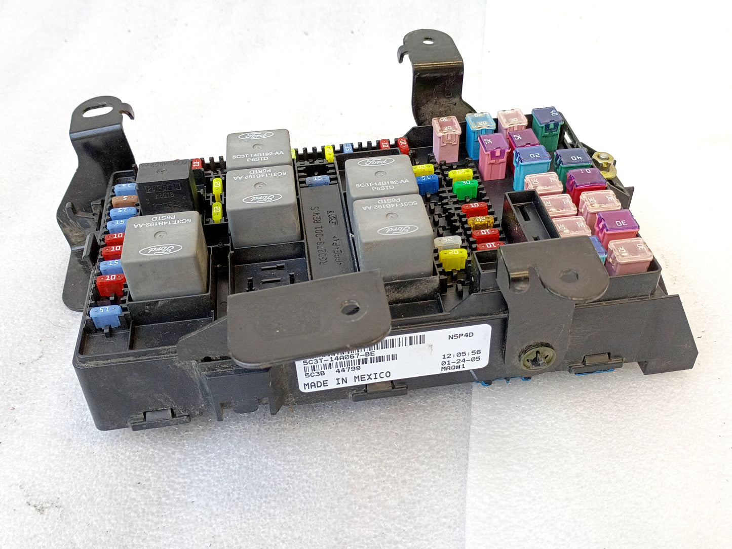 05-07 Fuse Panel/Box Interior Cabin 5C3T-14A067-BE (Used) OEM Ford F250 F350 Super Duty