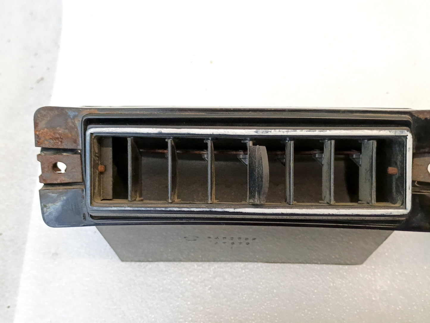 75-80 AC Vent Set of 3 Air Conditioner Vents (Used) D100 D150 D200 D300