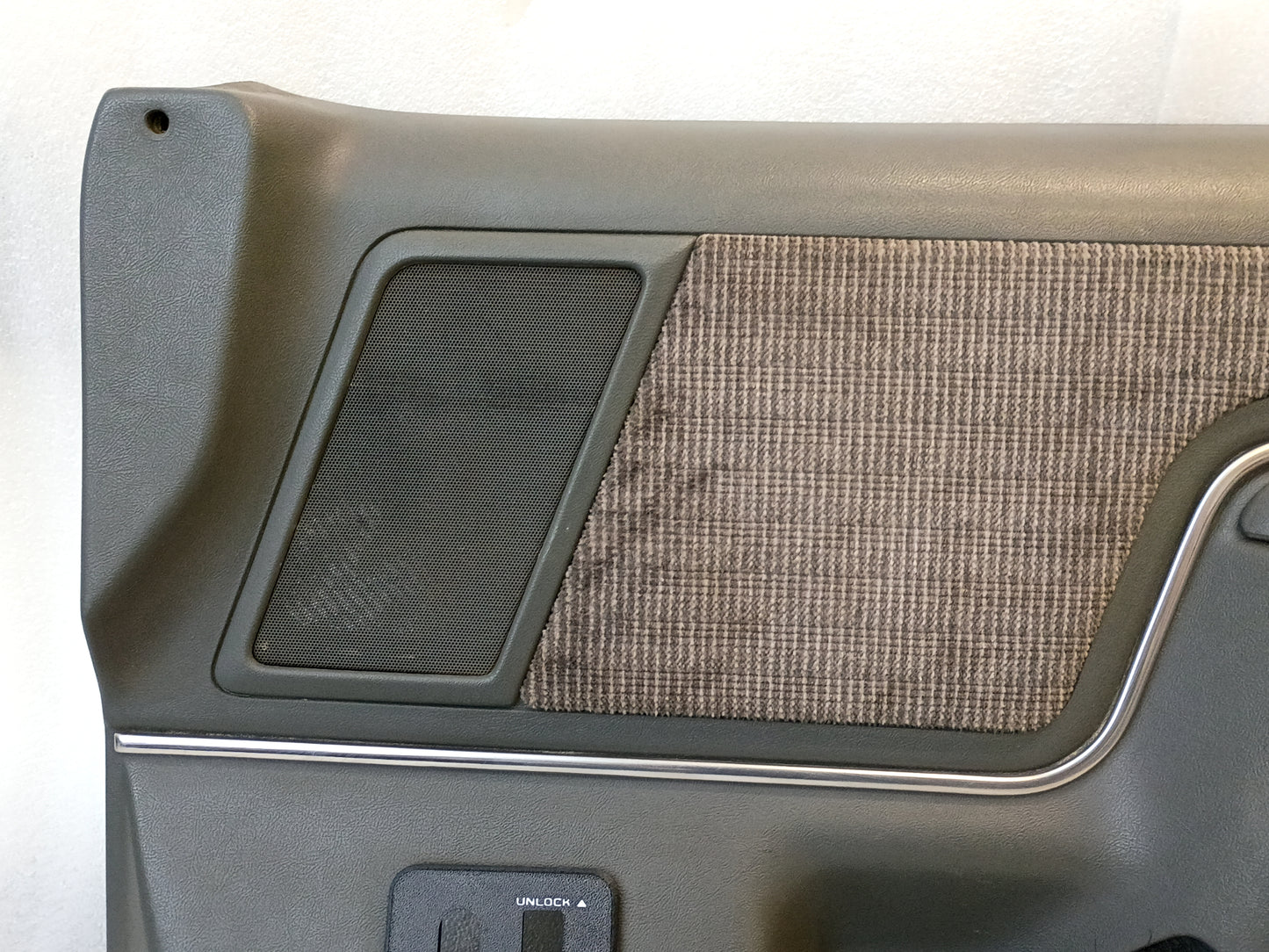 87-91 Deluxe Dark Gray Door Panel Set (Used) F150 F250 F350 Bronco XLT