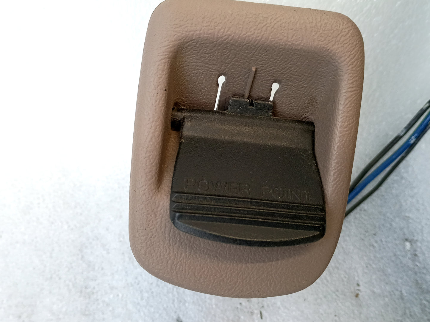 92-96 Tan/Mocha Beige Ashtray Assembly (Used) Ford F150 F250 F350 Bronco