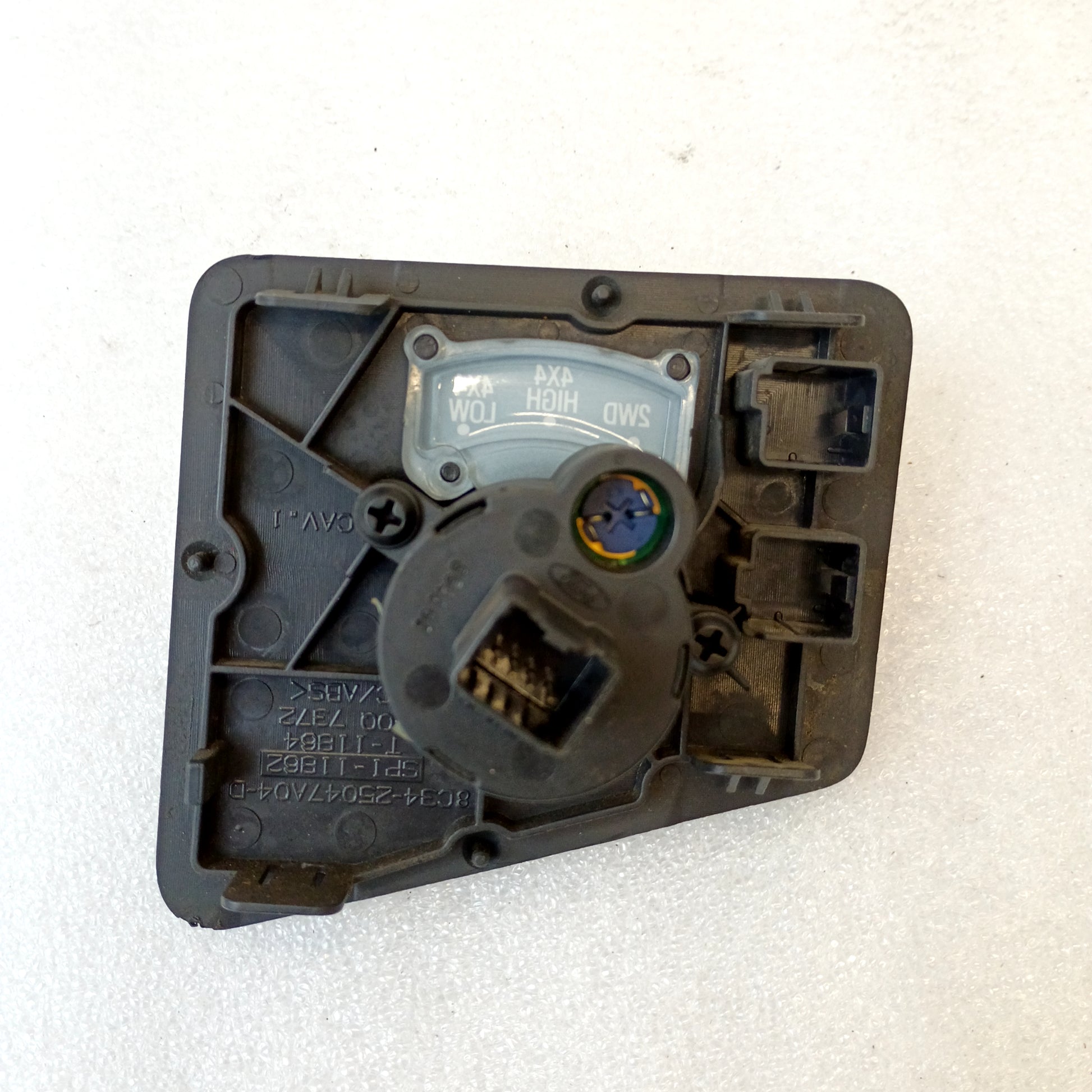 Electronic Transfer Case Switch for 4WD 4X4, compatible with 2008-2010 F-250/F-350, manufacturer part 7C34-25047A04.