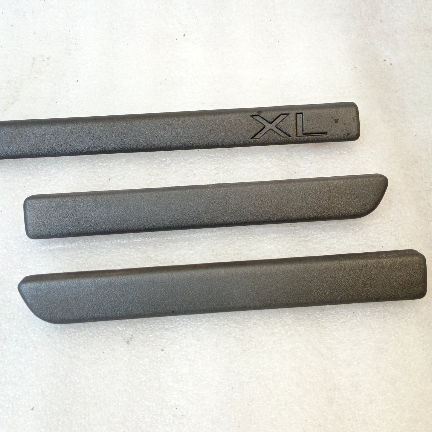 92-96 XL Charcoal Black Dash Trim Strip Set of 3 (Used) Ford F150 F250 F350 Bronco OEM