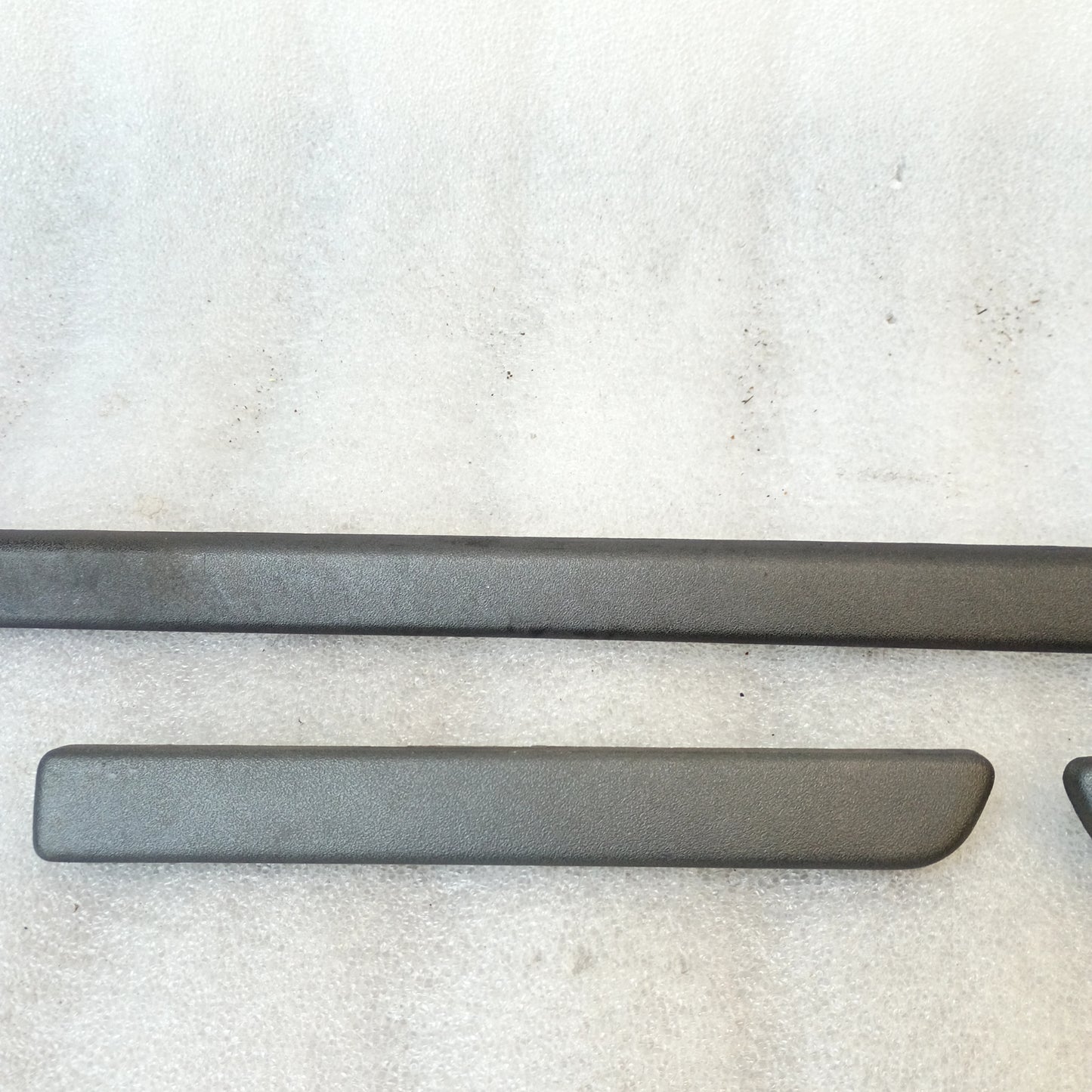 92-96 XL Charcoal Black Dash Trim Strip Set of 3 (Used) Ford F150 F250 F350 Bronco OEM