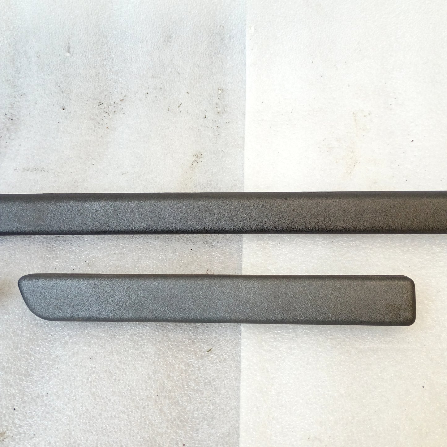 92-96 XL Charcoal Black Dash Trim Strip Set of 3 (Used) Ford F150 F250 F350 Bronco OEM