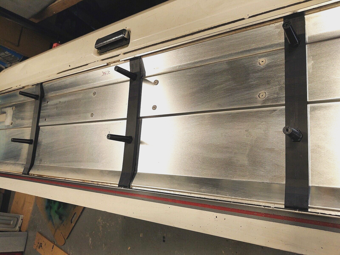 87-96 Bracket Set for Tailgate Trim Panel
