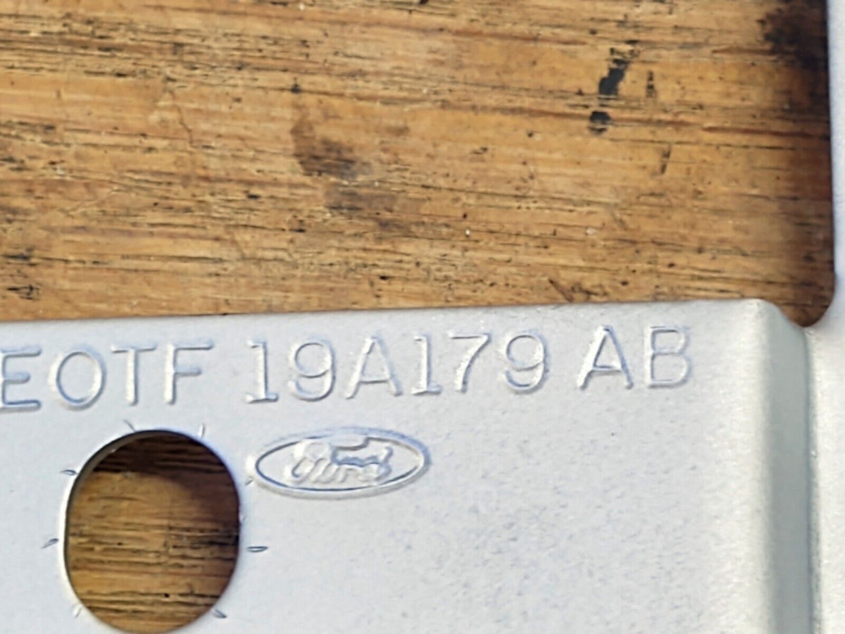 80-84 Metal Radio Mounting Bracket (Used) Ford F150 F250 F350 Bronco OEM EOTF 19A179 AB