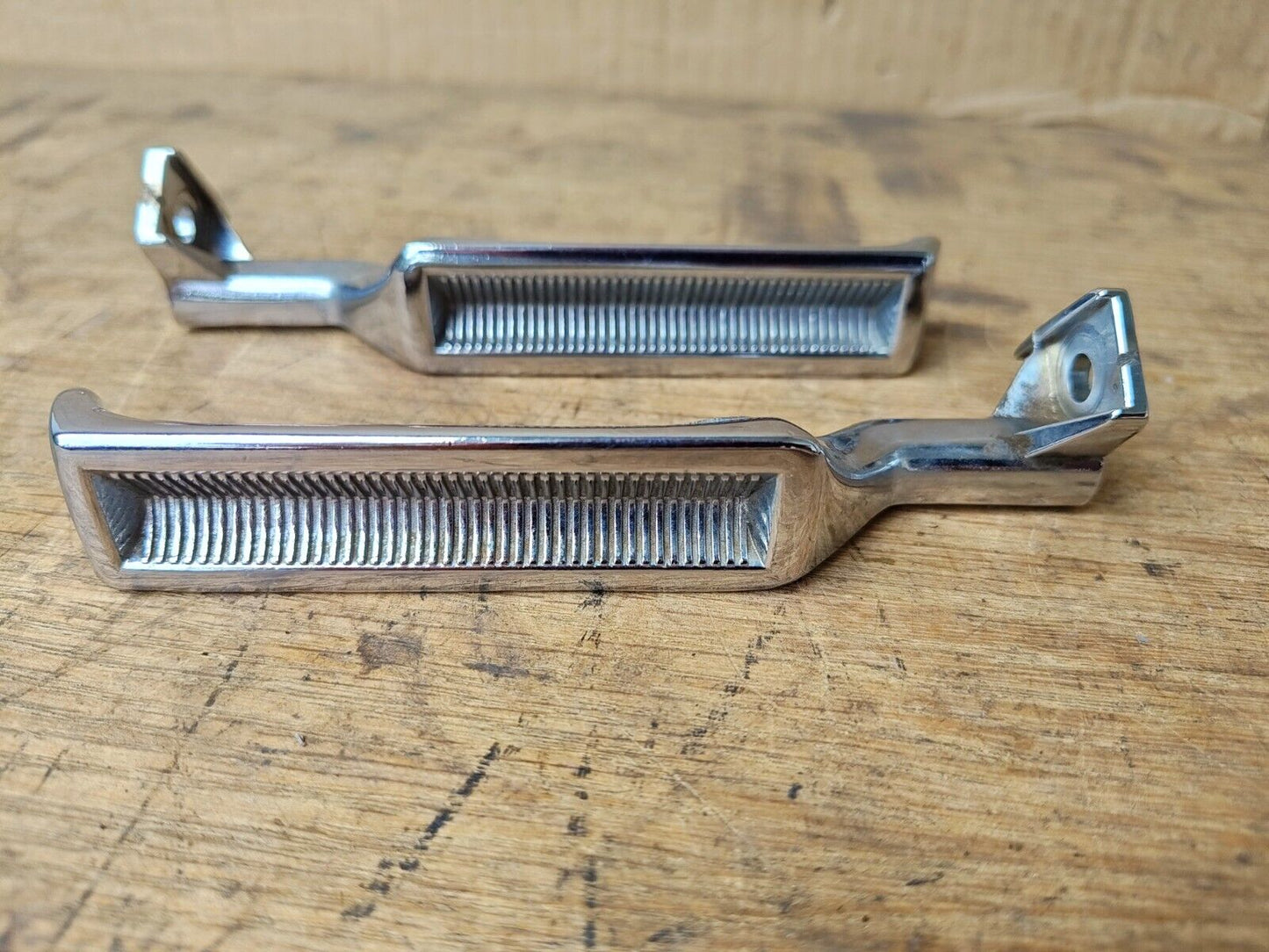 80-96 OEM FORD Chrome Door Handle / Pair (Used) Ford F150 F250 F350 Bronco  FORD PARTS