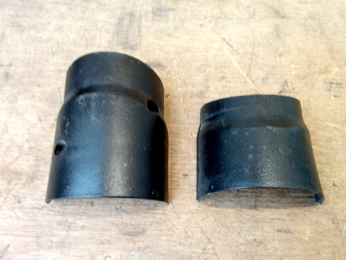 87-91 Non Tilt Steering Column Trim (Used) F150 F250 F350 Bronco OEM