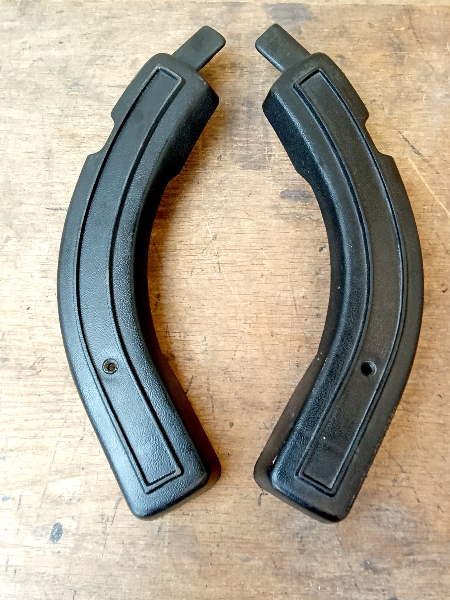 87-91 Black Full Bench Seat Hinge Covers (Used) F150 F250 F350 Bronco