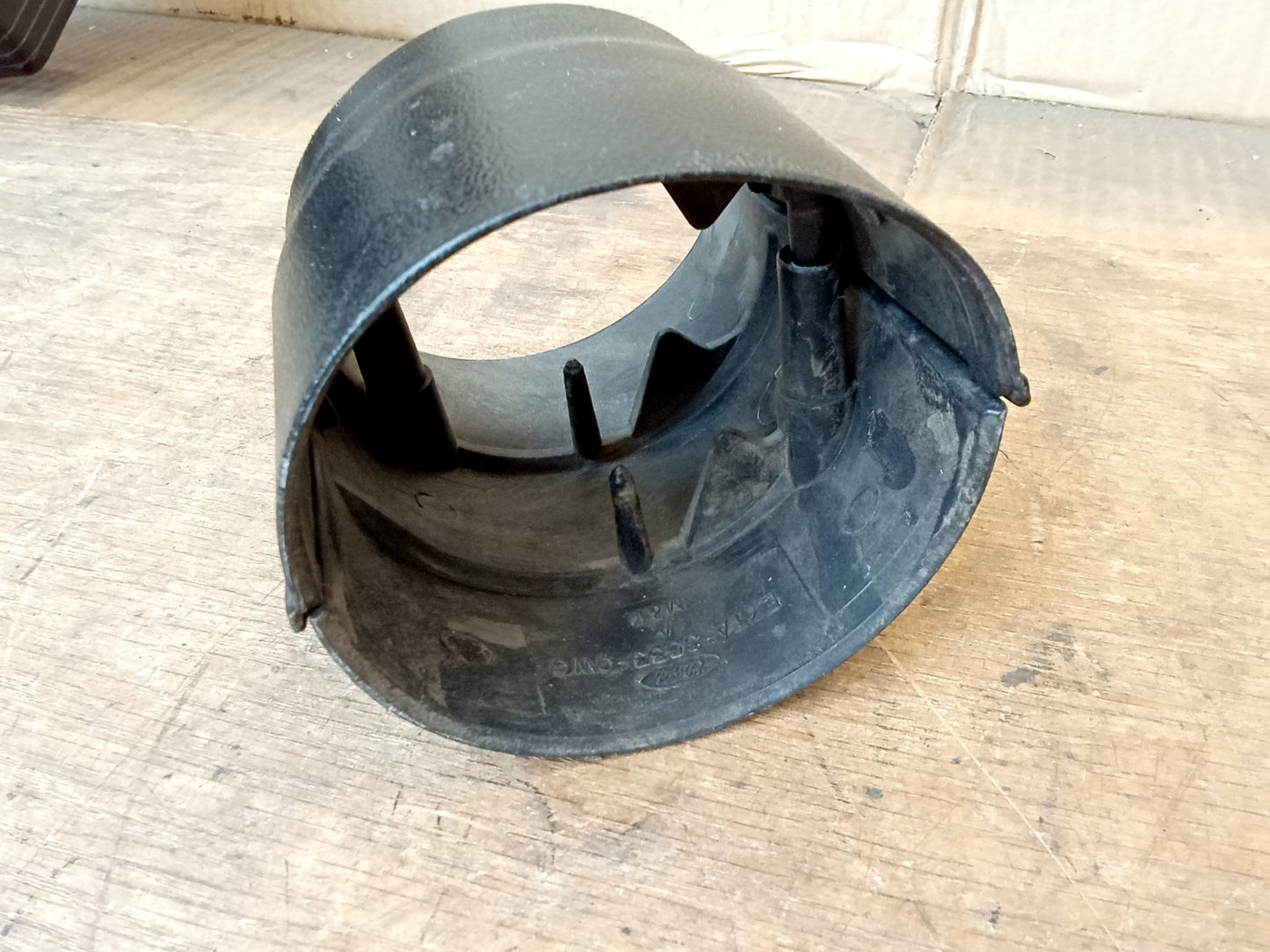 87-91 Non Tilt Steering Column Trim (Used) F150 F250 F350 Bronco OEM