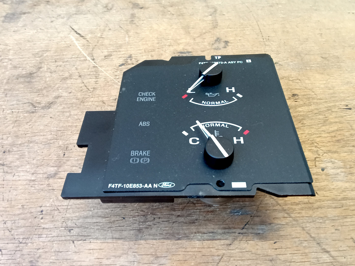 94-97 Oil & Temperature Gauge Without Tach (Used) Ford F150 F250 F350 Bronco OEM