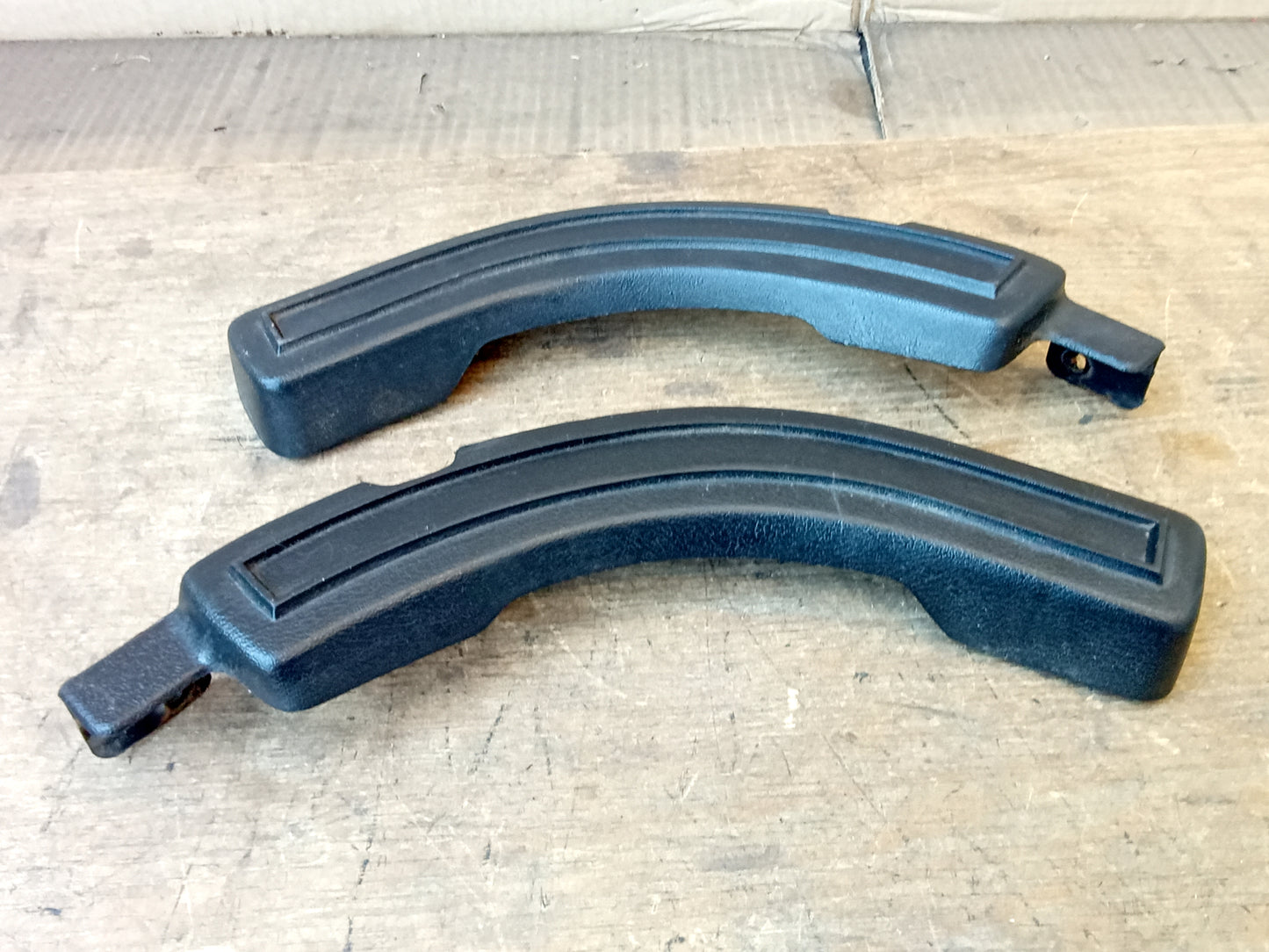 80-86 Black Bench Seat Hinge Covers (Used) F150 F250 F350 Bronco