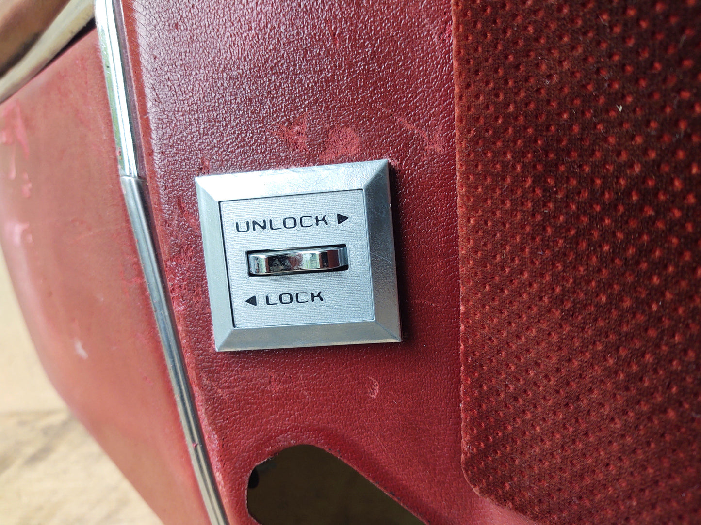 80-86 Power Door Lock Switch Bezel Left/Drivers Side - F150 F250 F350 Bronco